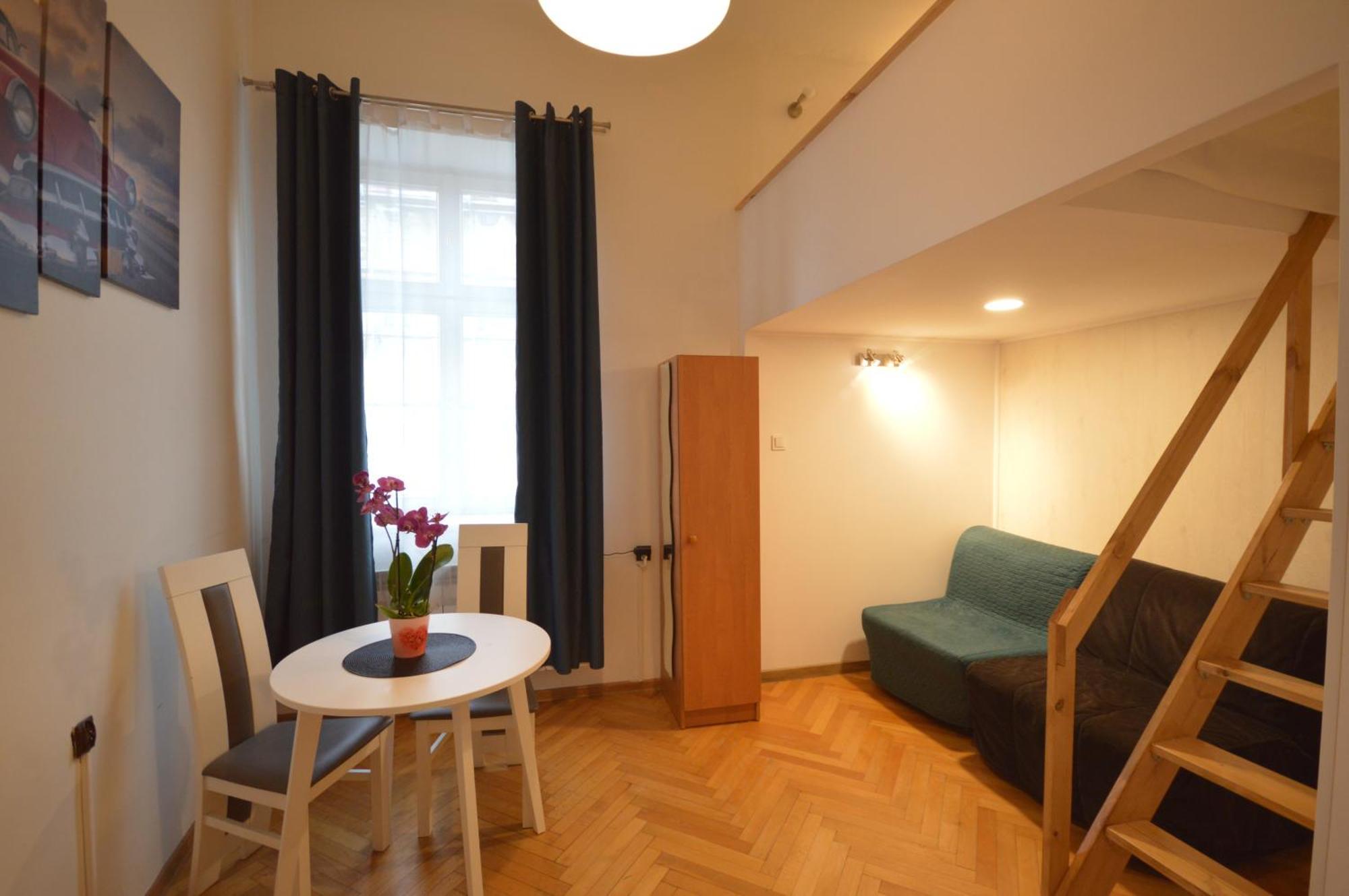 Royal Castle Apartments Краков Экстерьер фото